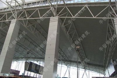 大跨度钢桁架－广州高铁南站候车大厅