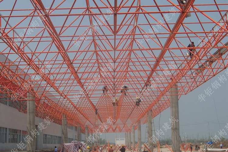 出货雨蓬钢网架-武汉TCL空调器厂